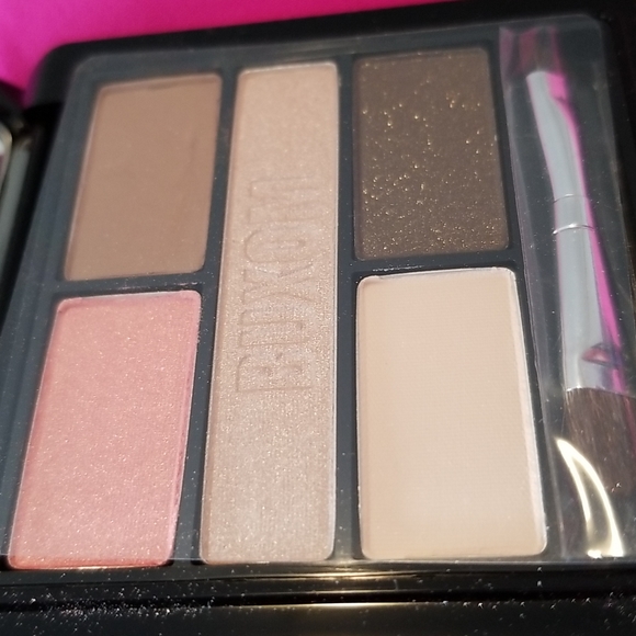 Buxom eyeshadow palette - Picture 2 of 4